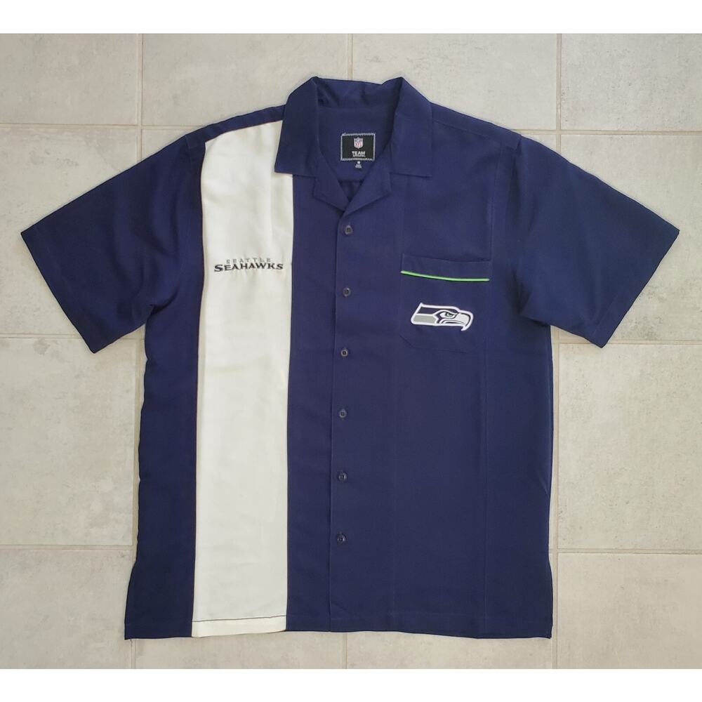 NFL Men’s Medium Seattle Seahawks Microcell Bowling Button-Up Shirt Blue White